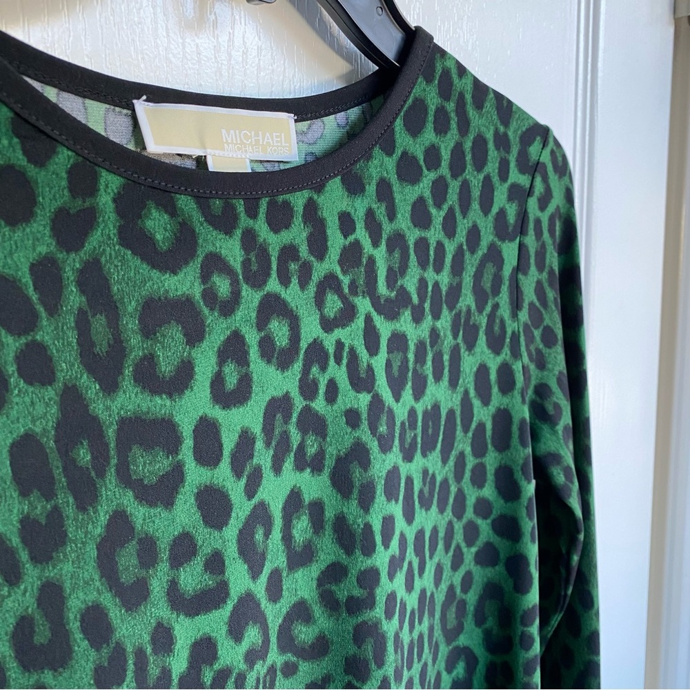 NWT Michael Michael Kors Top Shirt Moss Green Cheetah Print Bell Sleeves Sz XS - Picture 11 of 16